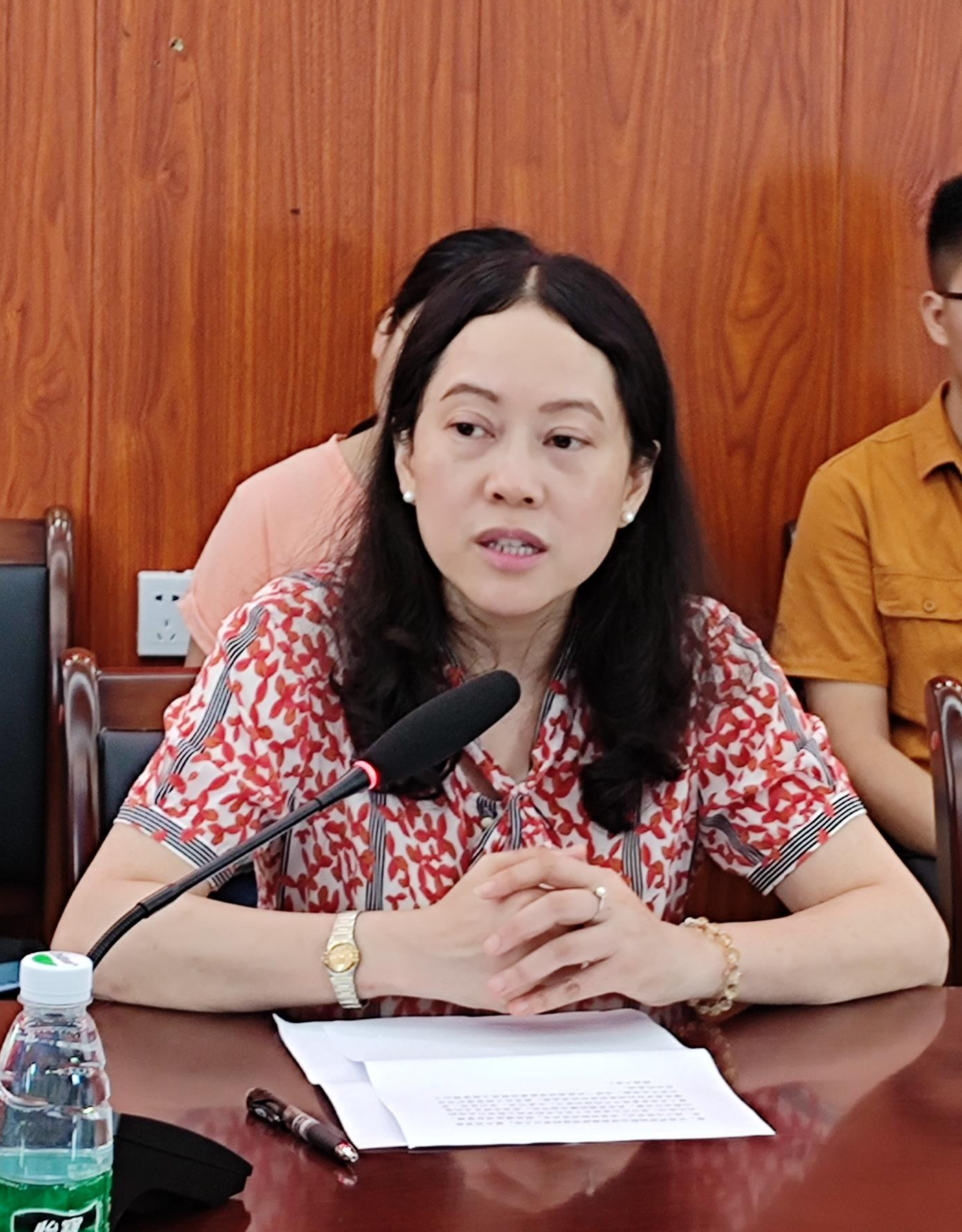 吴丹副院长在活动上对大家提工作要求