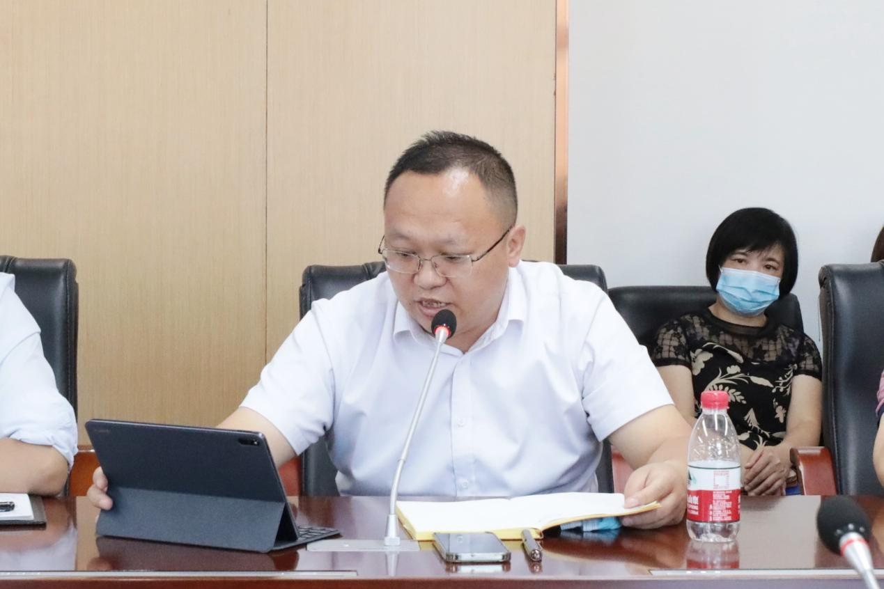 教务科研处处长付春松作交流发言